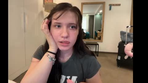 Snapshot of hanahwoods chatting on 05.30.26 hanahwoods online show from 05.30.26