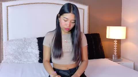 Snapshot of hanaluna chatting on 07.15.26 Hanna online show from 07.15.26