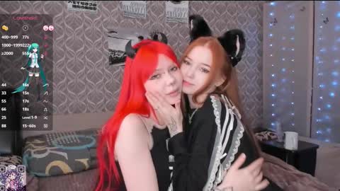 Snapshot of hananocha chatting on 03.18.26 Tori and Asuna online show from 03.18.26