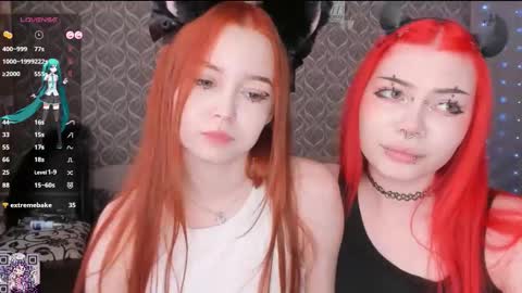 Snapshot of hananocha chatting on 03.19.26 Tori and Asuna online show from 03.19.26