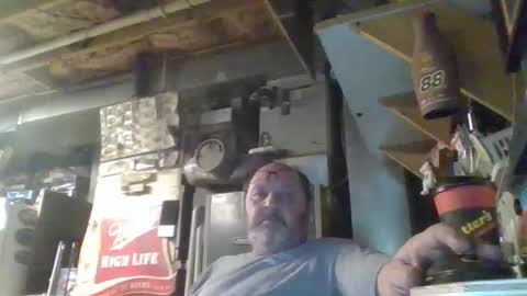 Snapshot of handiemanhere chatting on 11.28.25 naked man online show from 11.28.25