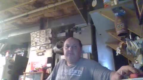 Snapshot of handiemanhere chatting on 03.29.26 naked man online show from 03.29.26