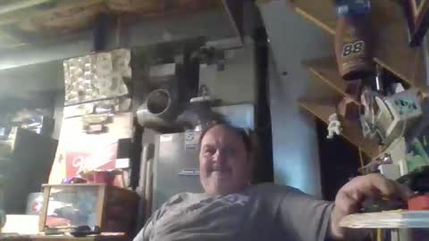 Snapshot of handiemanhere chatting on 04.01.26 naked man online show from 04.01.26