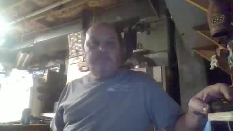 Snapshot of handiemanhere chatting on 04.05.26 naked man online show from 04.05.26