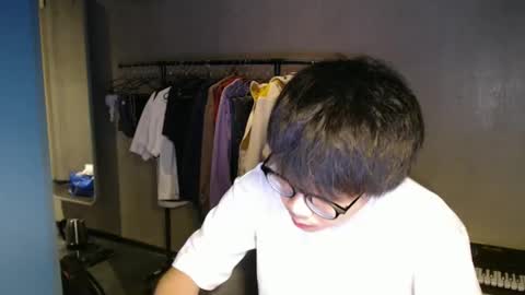 Snapshot of handsome_mannn chatting on 12.03.25 handsome_mannn online show from 12.03.25