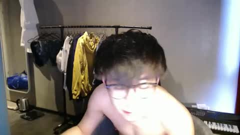 handsome_mannn online show from 04.29.26