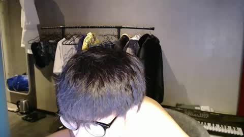 handsome_mannn online show from 04.30.26