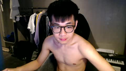 Snapshot of handsome_mannn chatting on 07.03.26 handsome_mannn online show from 07.03.26