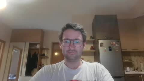 Snapshot of handsome_sasha chatting on 02.04.25 Sasha online show from 02.04.25