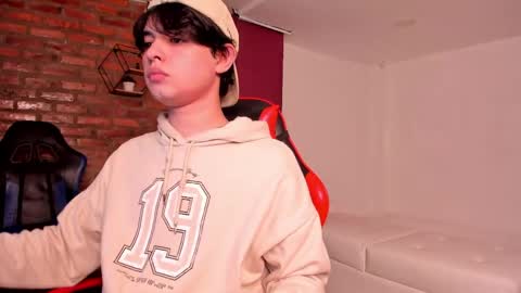 leonardfarrucknick and otis online show from 04.07.26