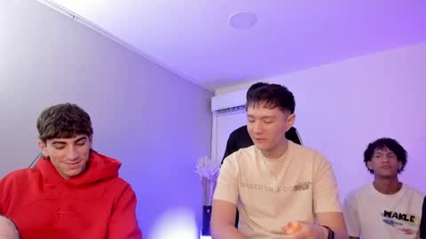 Snapshot of handsomeboys19 chatting on 06.03.26 leonardfarrucknick and otis online show from 06.03.26