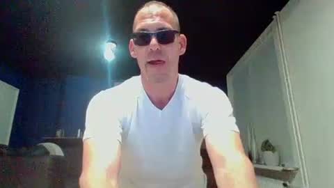 Snapshot of handsomeguy4ever chatting on 11.09.25 handsomeguy4ever online show from 11.09.25