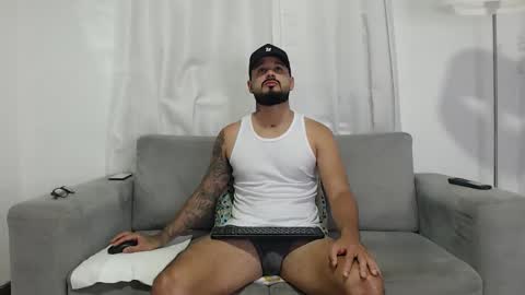 Snapshot of handsomen69 chatting on 02.10.26 Handsomen online show from 02.10.26