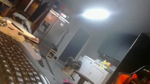 Snapshot of handyman5303 chatting on 01.08.25 Handystudman online show from 01.08.25