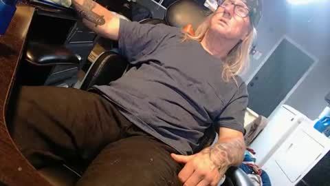 Snapshot of handyman5303 chatting on 11.10.25 Handystudman online show from 11.10.25