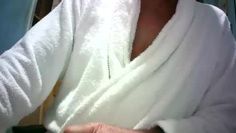 Snapshot of handymanforyou177322 chatting on 06.09.26 handymanforyou177322 online show from 06.09.26