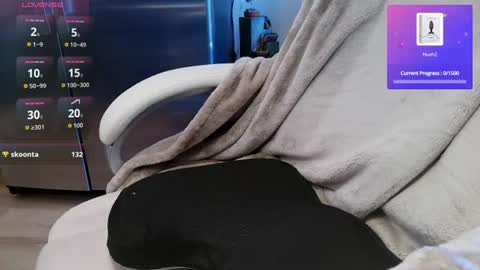Snapshot of handzyafterdark chatting on 07.12.26 Handy Andy online show from 07.12.26