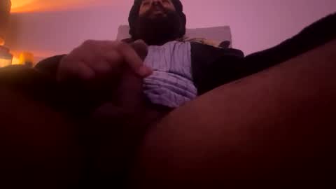 Snapshot of hangjball chatting on 12.01.25 hangjball online show from 12.01.25