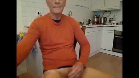 hankk54 online show from 12.16.25