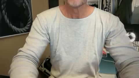 Snapshot of hankmoody6 chatting on 12.23.24 hanky online show from 12.23.24