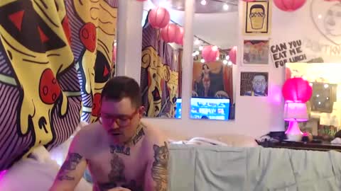 Snapshot of hankrams chatting on 02.25.25 hank rams online show from 02.25.25