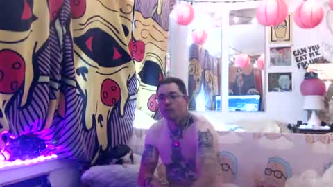 Snapshot of hankrams chatting on 06.22.26 hank rams online show from 06.22.26