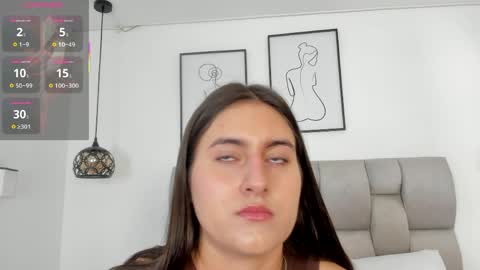 hanna__evans_ online show from 04.11.26