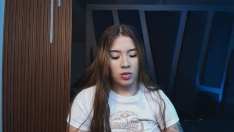 HANNA BECKER online show from 02.17.26