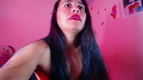 Snapshot of hanna_girl21 chatting on 07.29.26 HANNA online show from 07.29.26