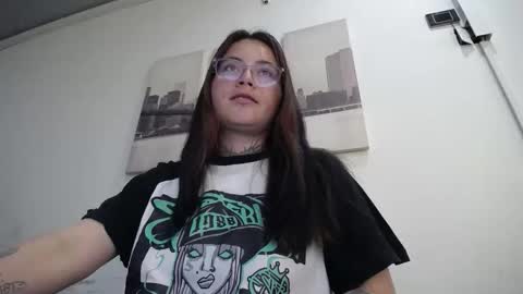 mara online show from 04.17.26