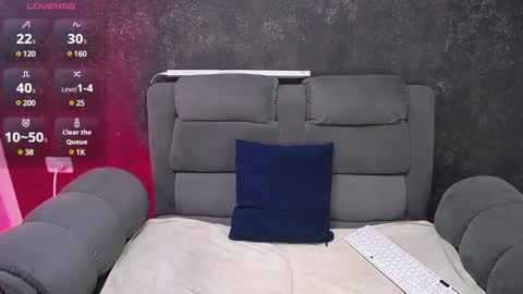 Snapshot of hanna_jhoonson chatting on 01.11.25 Isabella online show from 01.11.25