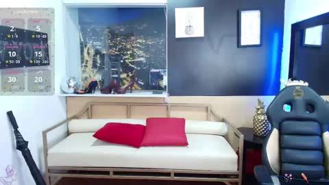 hanna_lamber online show from 02.15.25