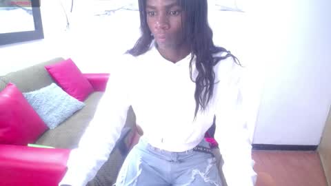 hanna_lamber online show from 10.08.25