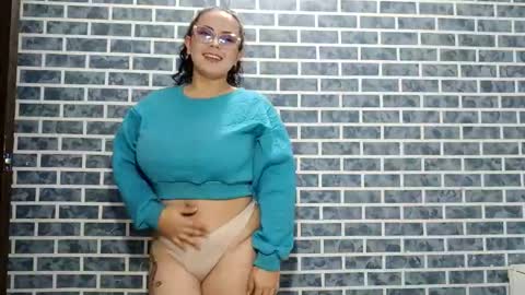 Snapshot of hanna_moons chatting on 04.17.26 hanna_moons online show from 04.17.26