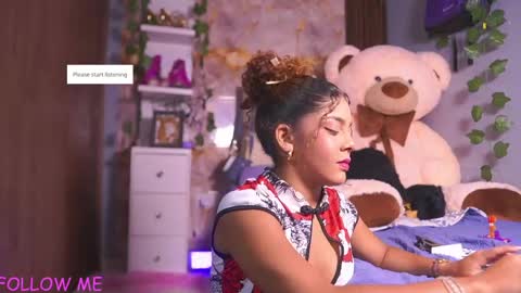 Snapshot of hannachris chatting on 05.18.26 Hanna online show from 05.18.26