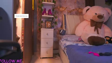 Snapshot of hannachris chatting on 05.19.26 Hanna online show from 05.19.26