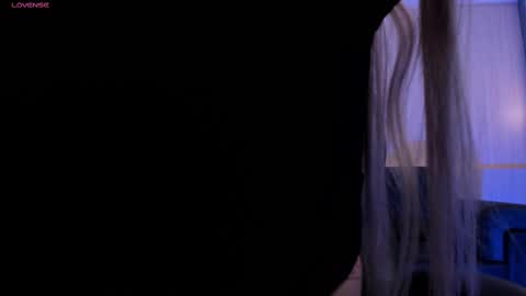 Snapshot of hannaconnor_ chatting on 02.25.25 Hanna Connor online show from 02.25.25