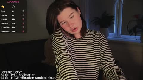 Snapshot of hannah_allin chatting on 04.12.26 Hannah Allin online show from 04.12.26