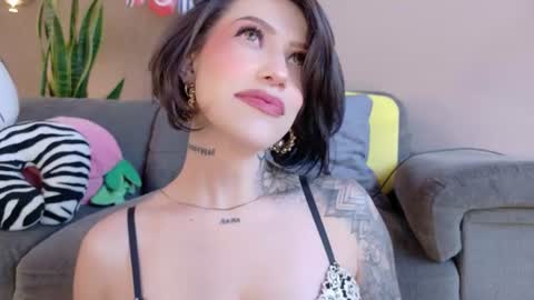 Hannah  online show from 07.04.26
