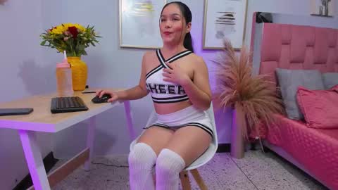 Maira online show from 10.10.25