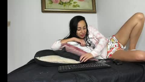 Snapshot of hannah_whitee_ chatting on 04.25.26 Hannah online show from 04.25.26