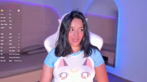 hannahmonttgomery  Help me reach 100 Hands up online show from 01.15.26