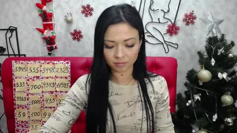 HannaLopas online show from 12.22.24