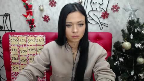 HannaLopas online show from 12.23.24