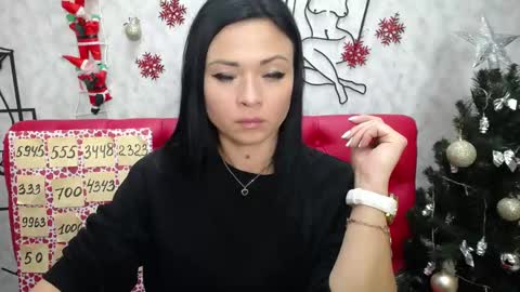 HannaLopas online show from 12.27.24