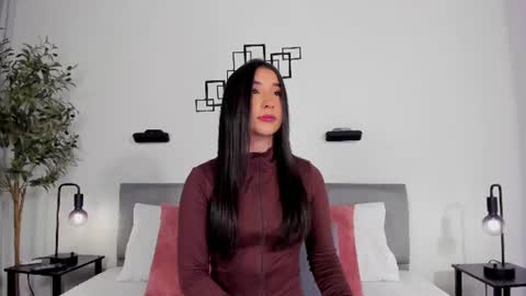 Hanna Os online show from 06.19.26