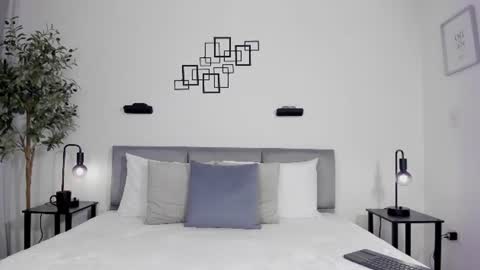 Hanna Os online show from 06.25.26