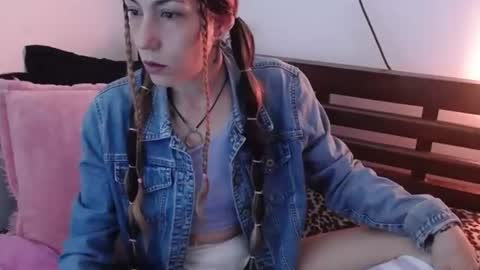 Snapshot of hannaqueen23 chatting on 07.28.26 hannaqueen23 online show from 07.28.26