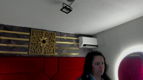 Hanny  online show from 04.30.26