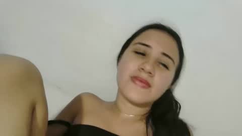 Snapshot of hanny_kail chatting on 02.16.25 hanny online show from 02.16.25